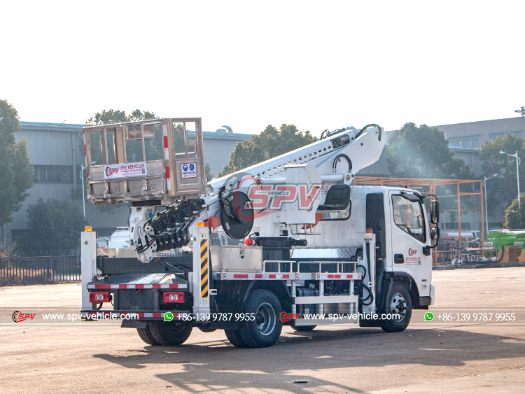 FOTON 32M Overhead Working Truck - Rear Right Side